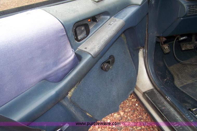 image for item 7000 1988 Pontiac Grand Prix