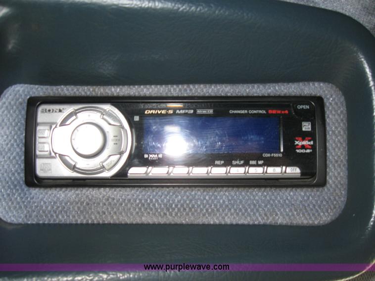 image for item 7001 1998 Peterbilt 379 semi truck