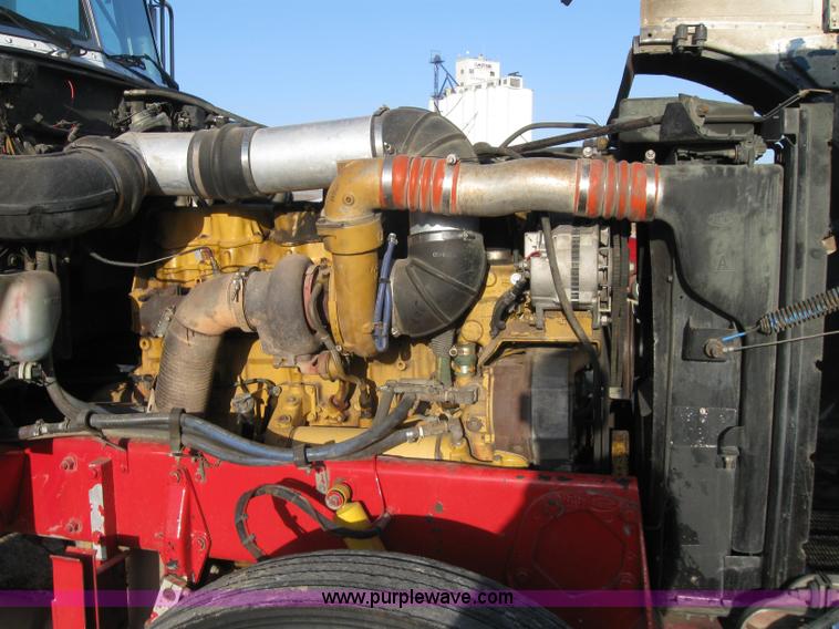 image for item 7001 1998 Peterbilt 379 semi truck