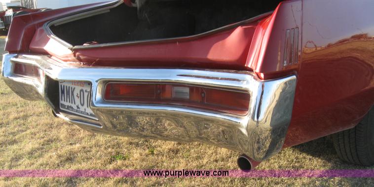 image for item 7002 1971 Pontiac Grand Prix