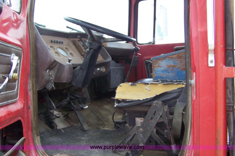 image for item 7414 1979 Ford L7000 fuel truck