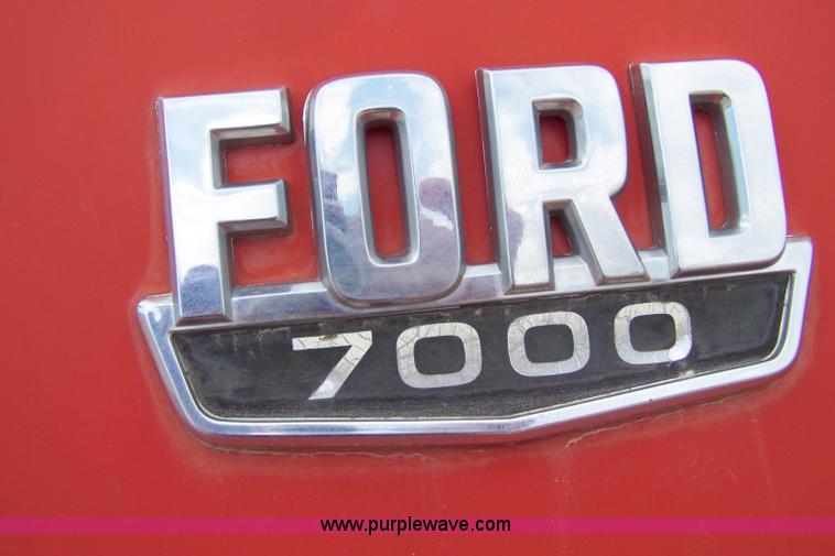 image for item 7414 1979 Ford L7000 fuel truck