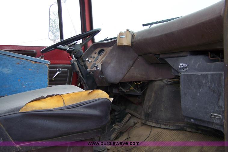image for item 7414 1979 Ford L7000 fuel truck