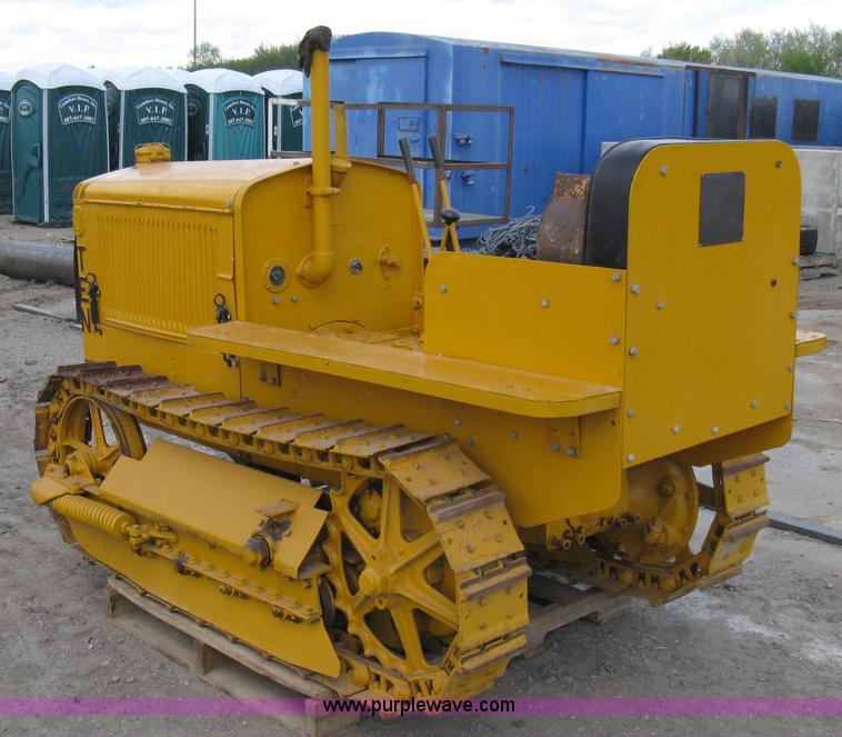 image for item 8050 Caterpillar TEN track crawler
