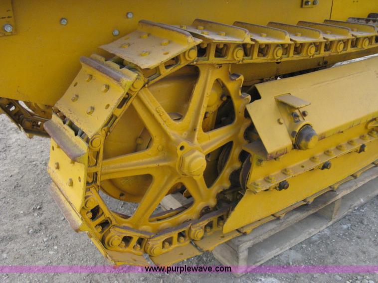 image for item 8050 Caterpillar TEN track crawler