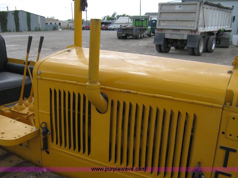 image for item 8050 Caterpillar TEN track crawler