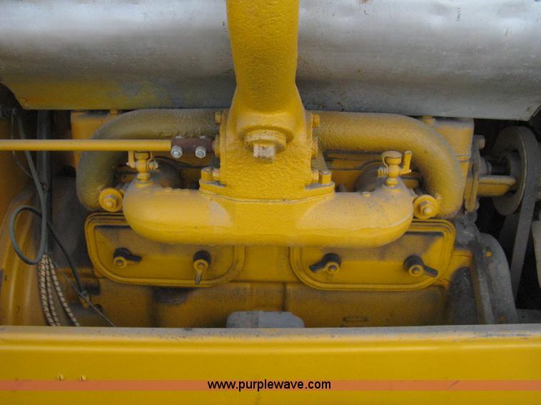 image for item 8050 Caterpillar TEN track crawler