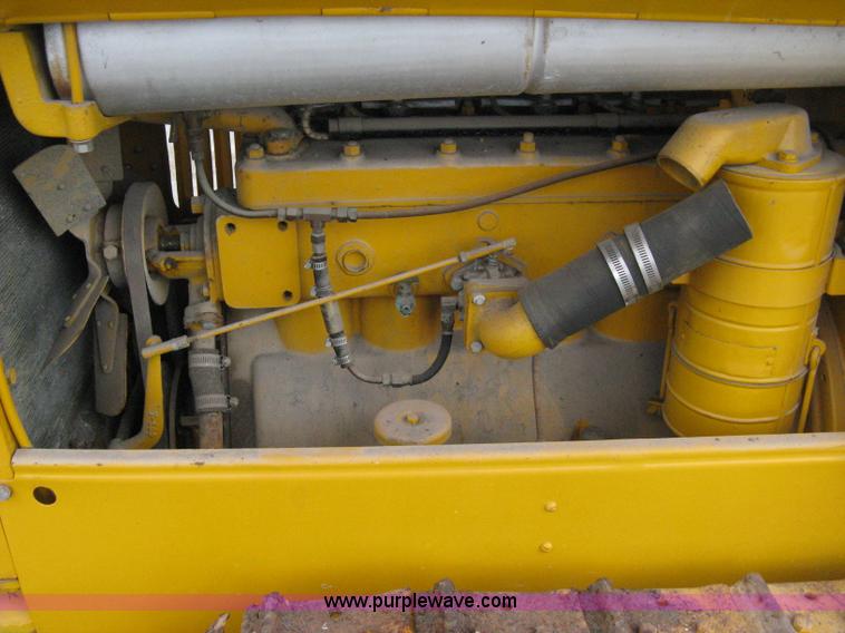 image for item 8050 Caterpillar TEN track crawler