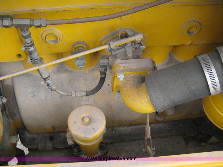 image for item 8050 Caterpillar TEN track crawler