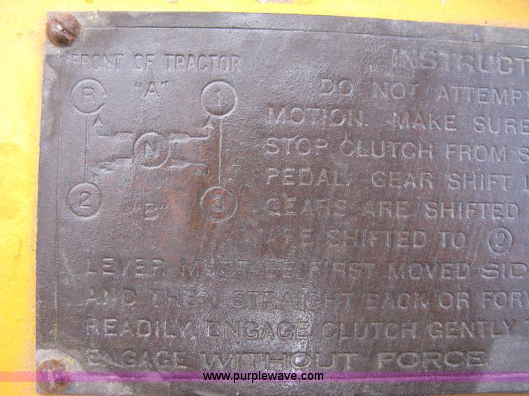 image for item 8050 Caterpillar TEN track crawler