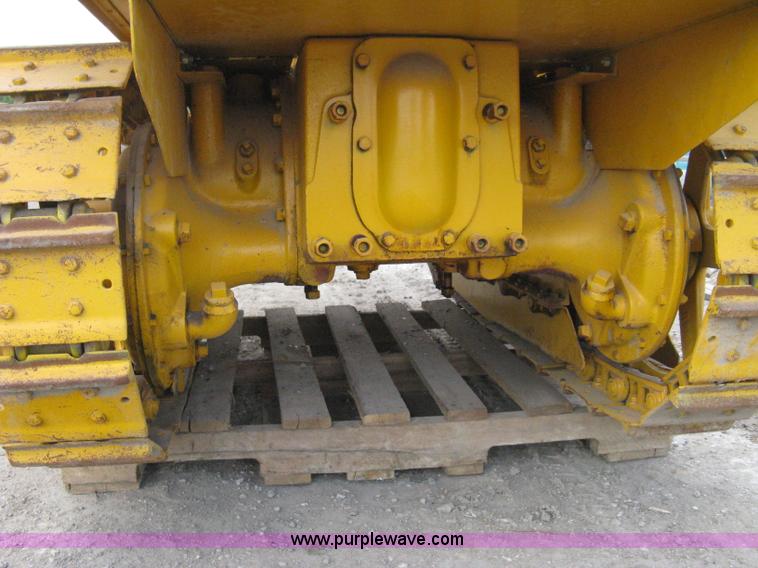 image for item 8050 Caterpillar TEN track crawler
