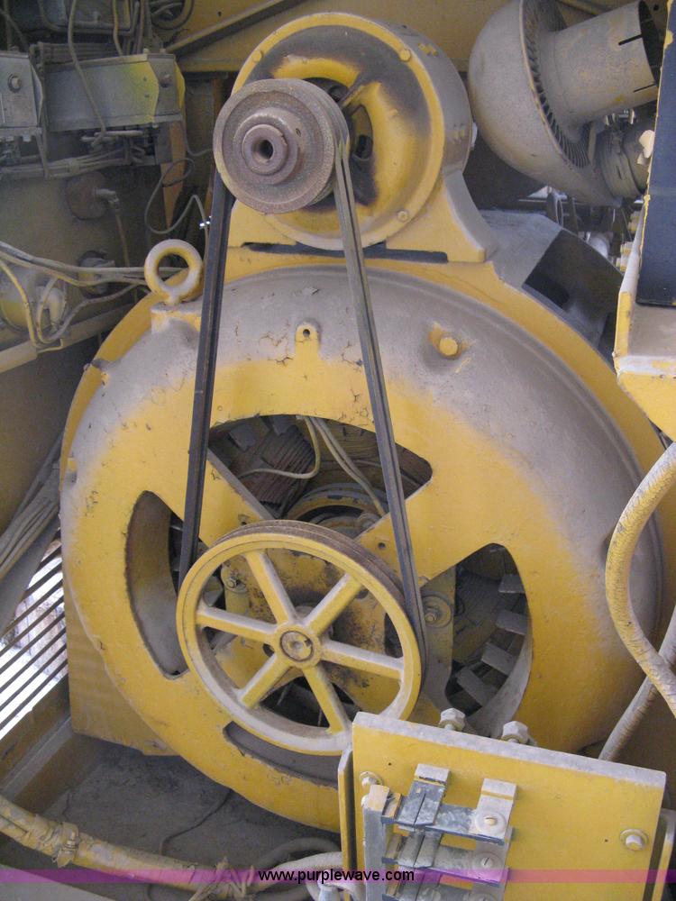 image for item 8052 Caterpillar generator