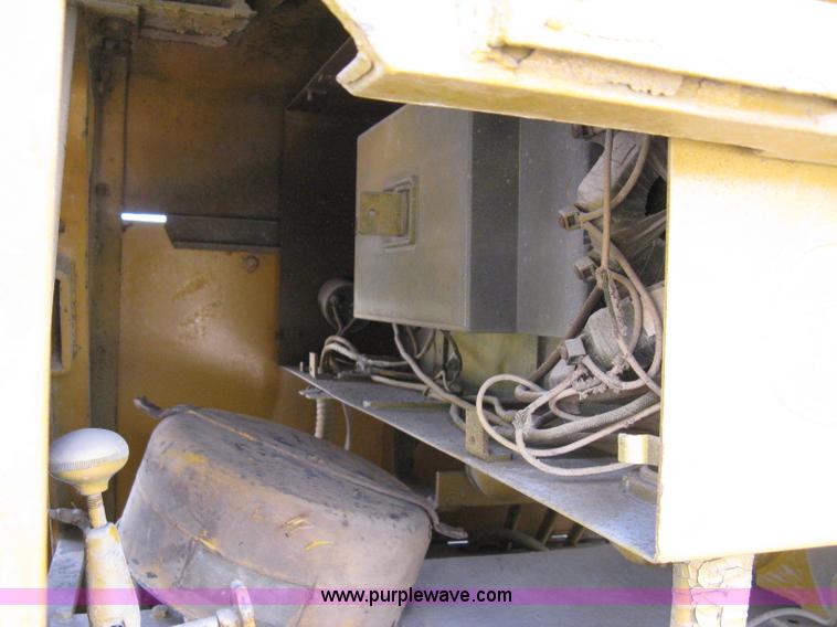 image for item 8052 Caterpillar generator