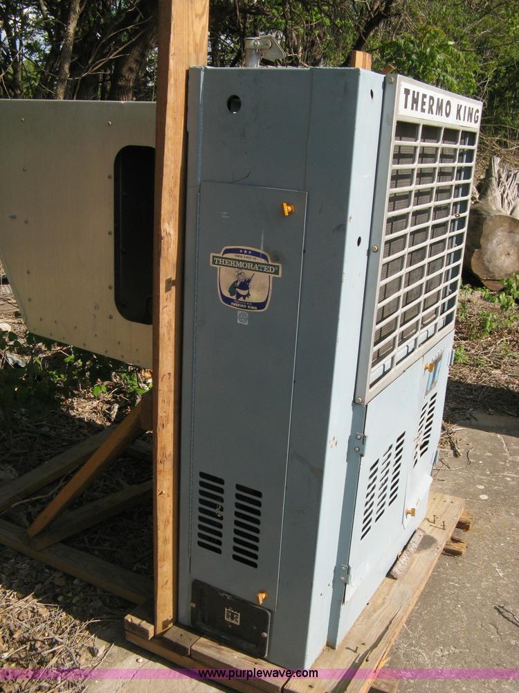 image for item 8058 Thermo-King Reefer refrigeration unit