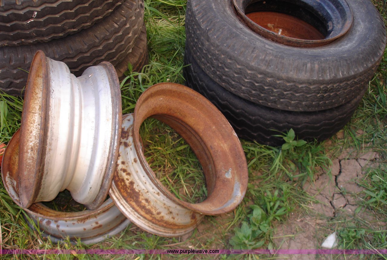 Mobile home axles and wheels in Salina, KS Item 8705 sold Purple Wave