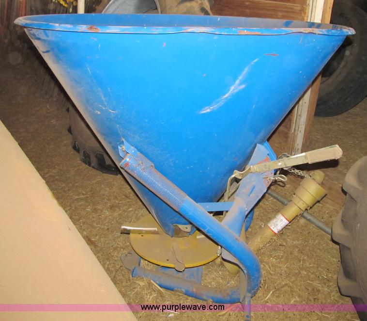 image for item 1239 Spin Spreader