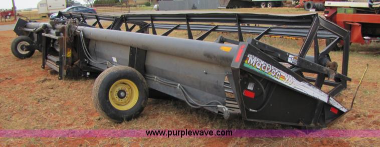 image for item 3440 1996 Mac Don 962 36ft draper head