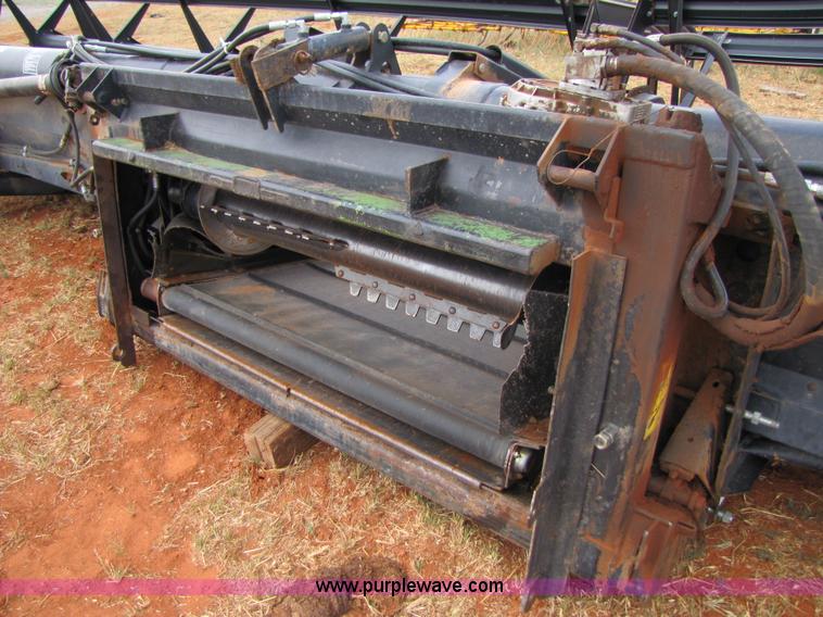 image for item 3440 1996 Mac Don 962 36ft draper head