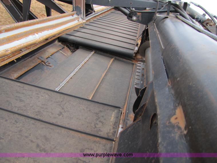 image for item 3440 1996 Mac Don 962 36ft draper head