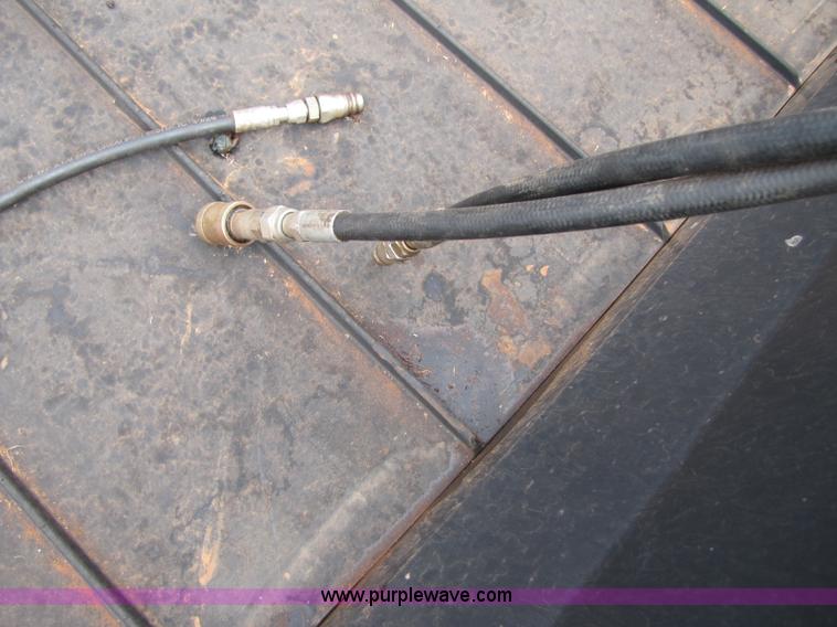 image for item 3440 1996 Mac Don 962 36ft draper head