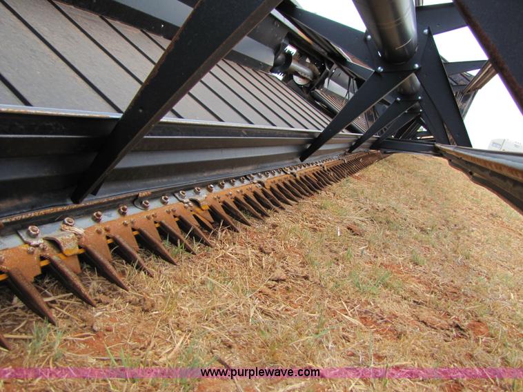 image for item 3440 1996 Mac Don 962 36ft draper head