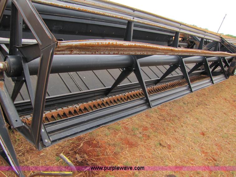 image for item 3440 1996 Mac Don 962 36ft draper head