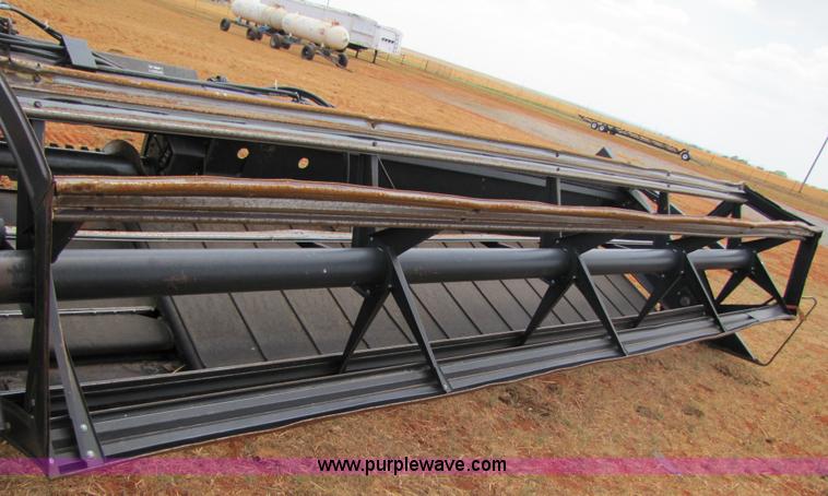 image for item 3440 1996 Mac Don 962 36ft draper head