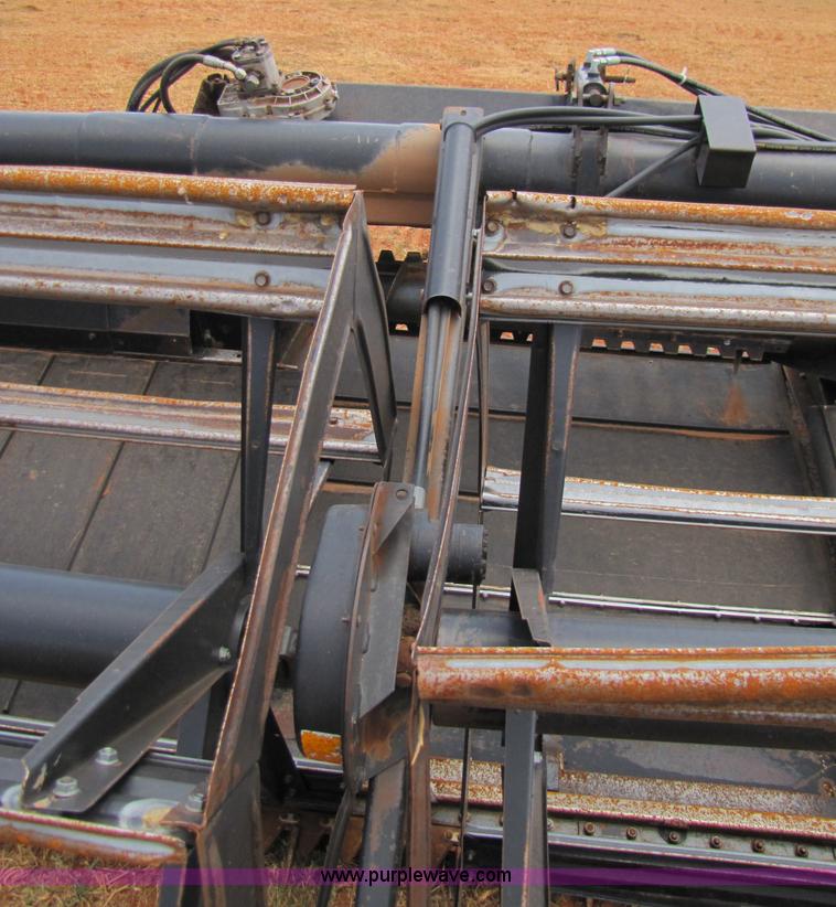 image for item 3440 1996 Mac Don 962 36ft draper head