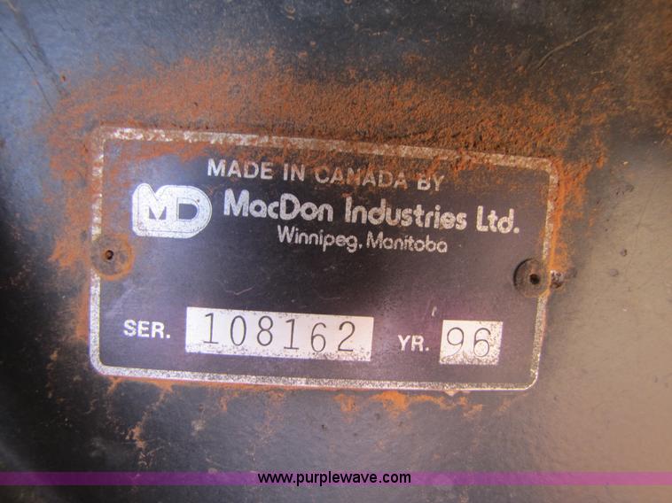 image for item 3440 1996 Mac Don 962 36ft draper head