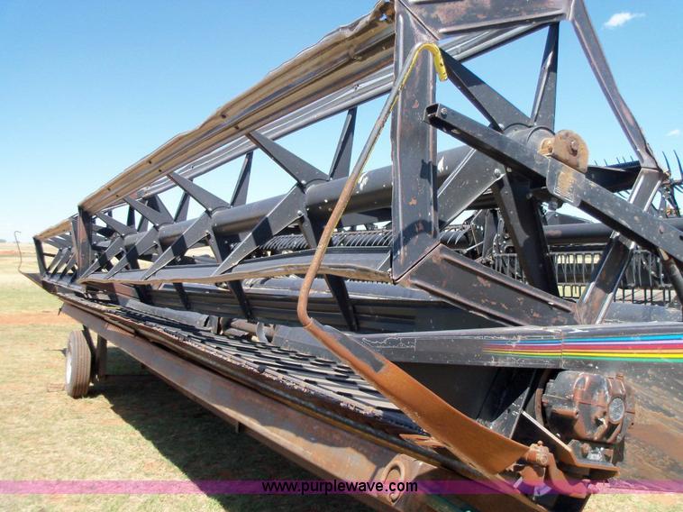 image for item 3440 1996 Mac Don 962 36ft draper head