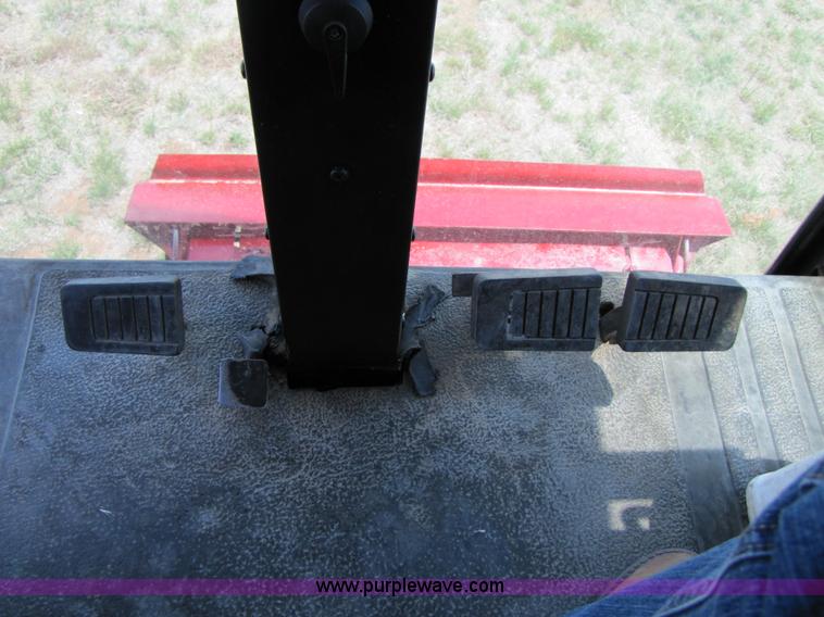 image for item 3466 1988 Case IH 1680 combine