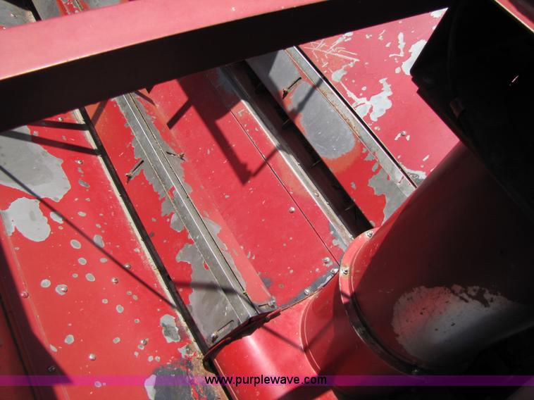 image for item 3466 1988 Case IH 1680 combine