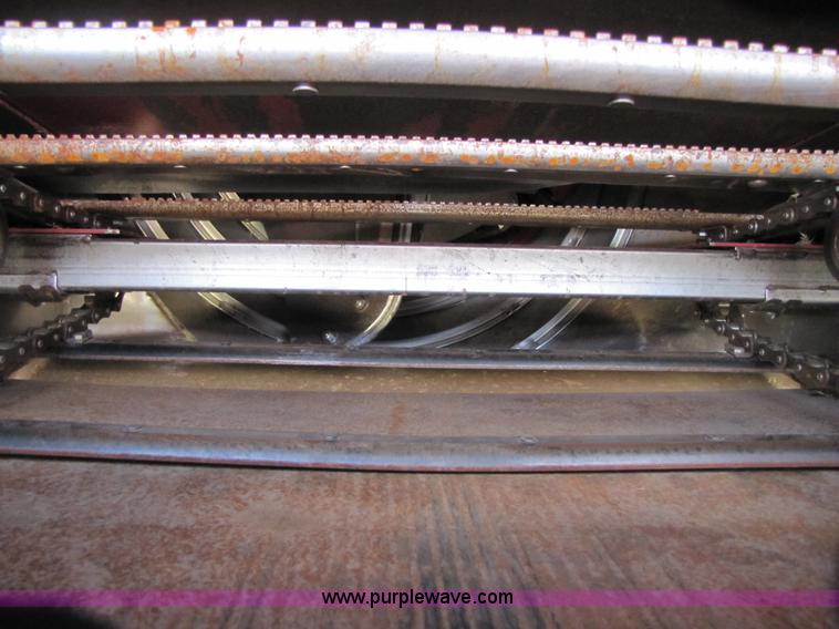 image for item 3466 1988 Case IH 1680 combine