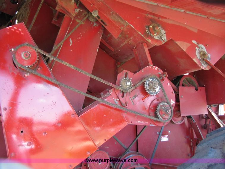 image for item 3466 1988 Case IH 1680 combine