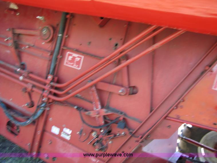 image for item 3466 1988 Case IH 1680 combine