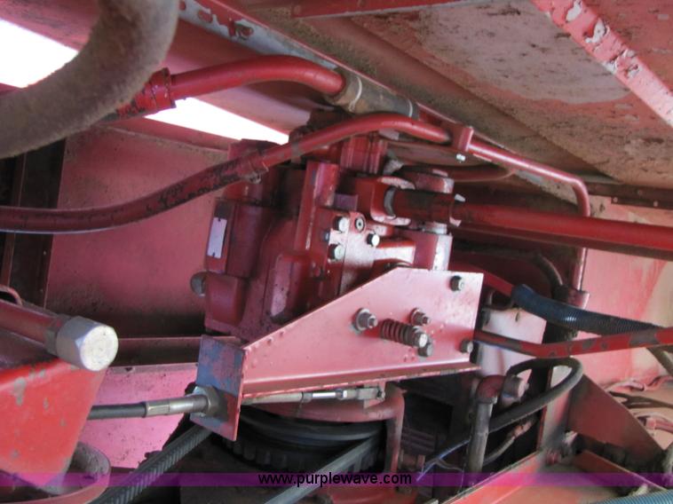 image for item 3466 1988 Case IH 1680 combine