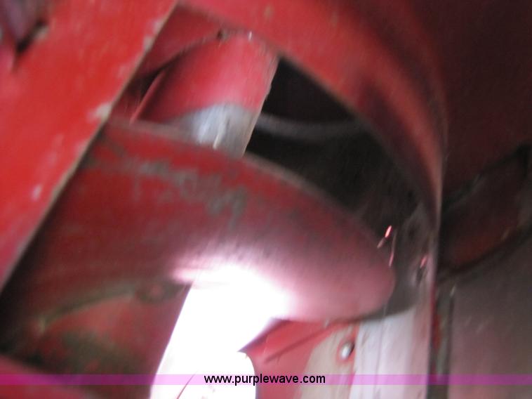 image for item 3466 1988 Case IH 1680 combine