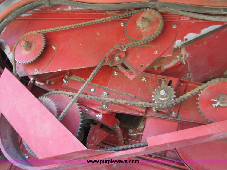 image for item 3466 1988 Case IH 1680 combine