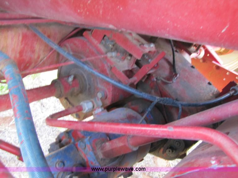 image for item 3466 1988 Case IH 1680 combine