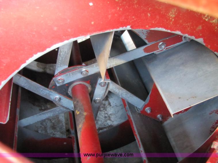 image for item 3466 1988 Case IH 1680 combine