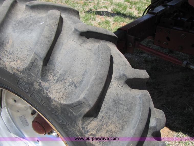 image for item 3466 1988 Case IH 1680 combine