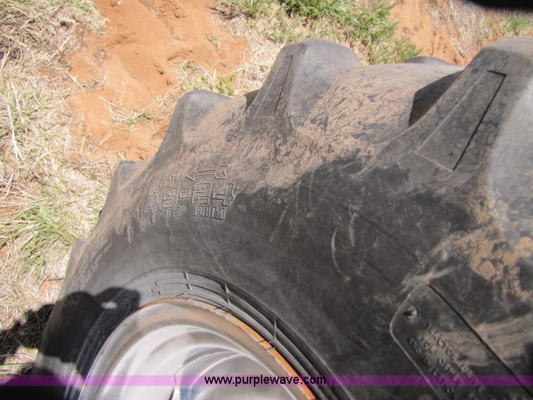 image for item 3466 1988 Case IH 1680 combine