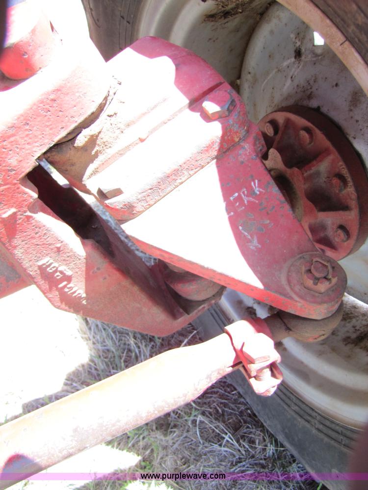 image for item 3466 1988 Case IH 1680 combine