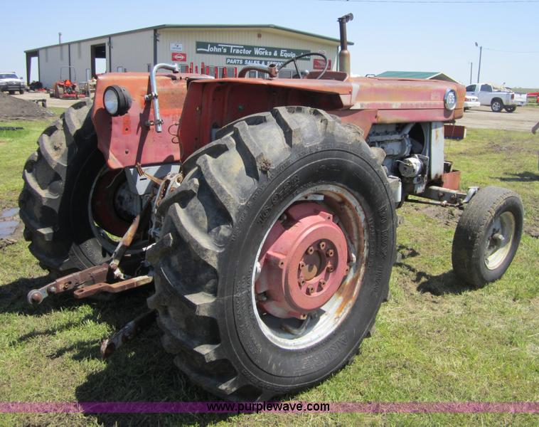 image for item 3683 1974 Massey-Ferguson 165 tractor