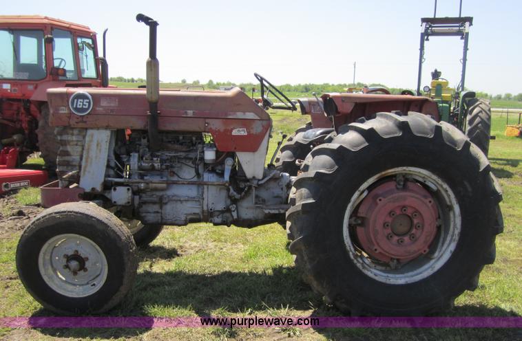 image for item 3683 1974 Massey-Ferguson 165 tractor