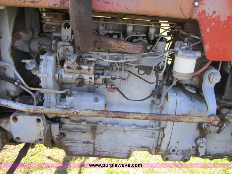 image for item 3683 1974 Massey-Ferguson 165 tractor