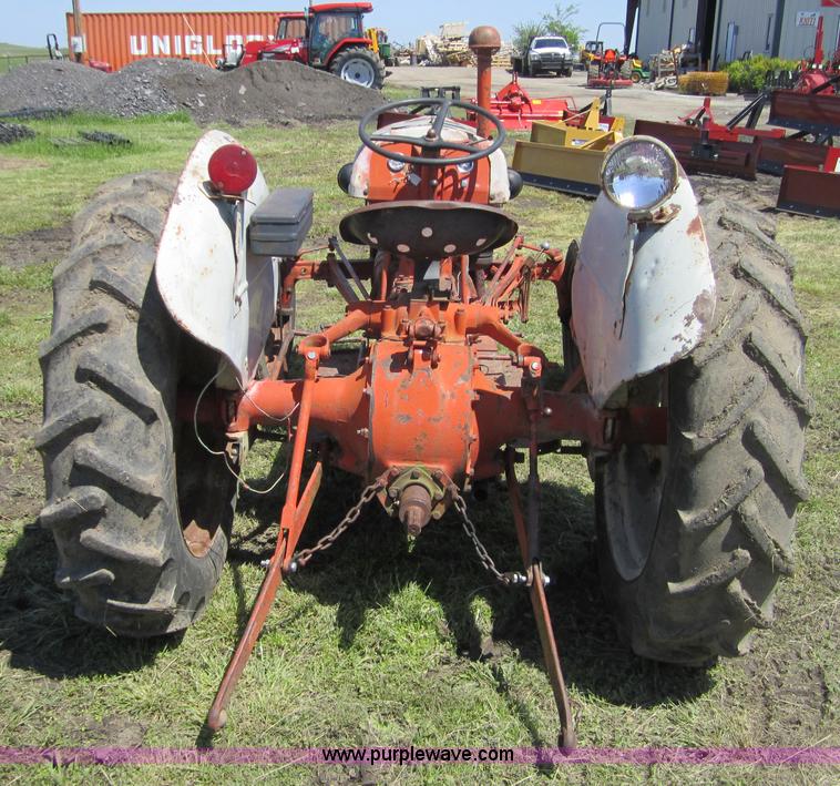 image for item 3687 Ford 9N tractor