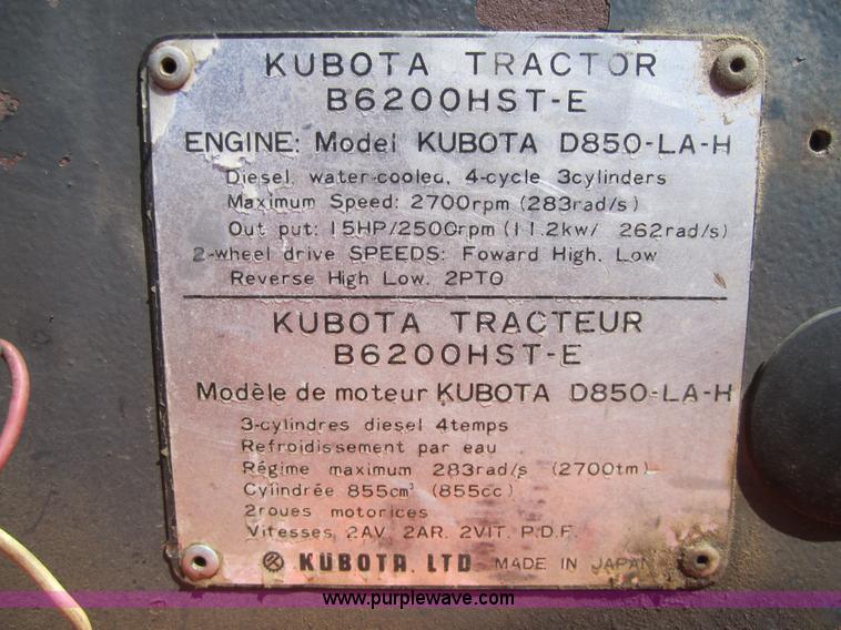 image for item 3688 Kubota B6200 HST lawn tractor