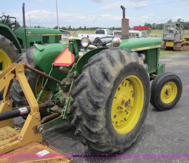 image for item 3739 John Deere 1520 tractor