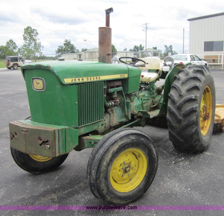 image for item 3739 John Deere 1520 tractor